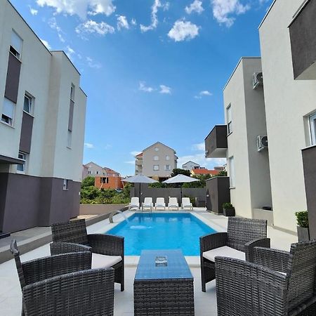 The Sands Luxury Pool Aparthotel 2 Novalja Buitenkant foto