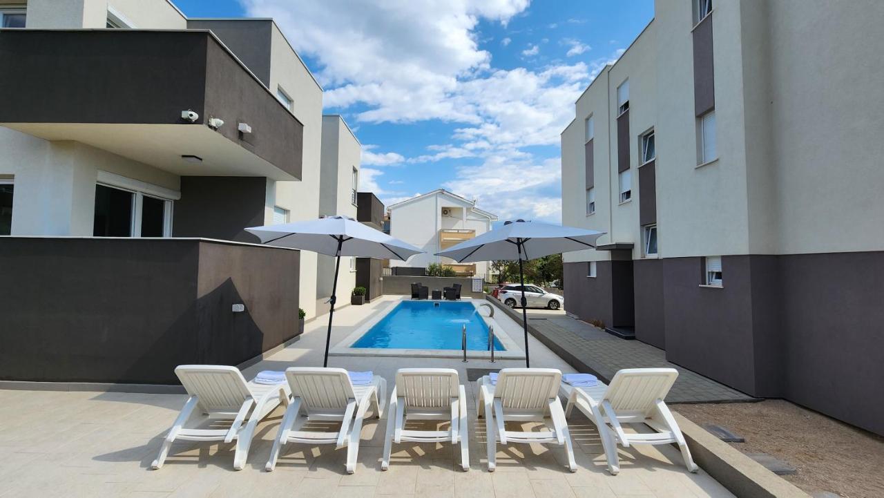 The Sands Luxury Pool Aparthotel 2 Novalja Buitenkant foto